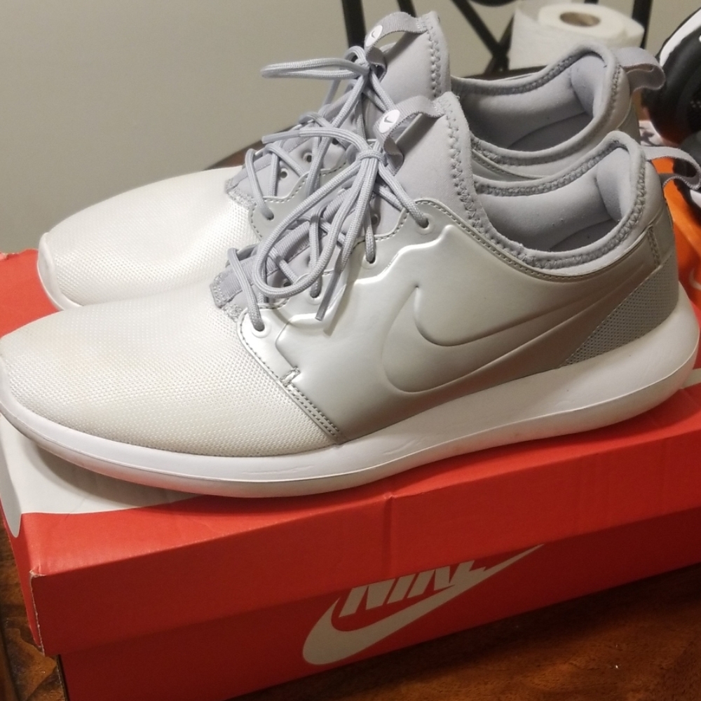 Men's Nike shoes